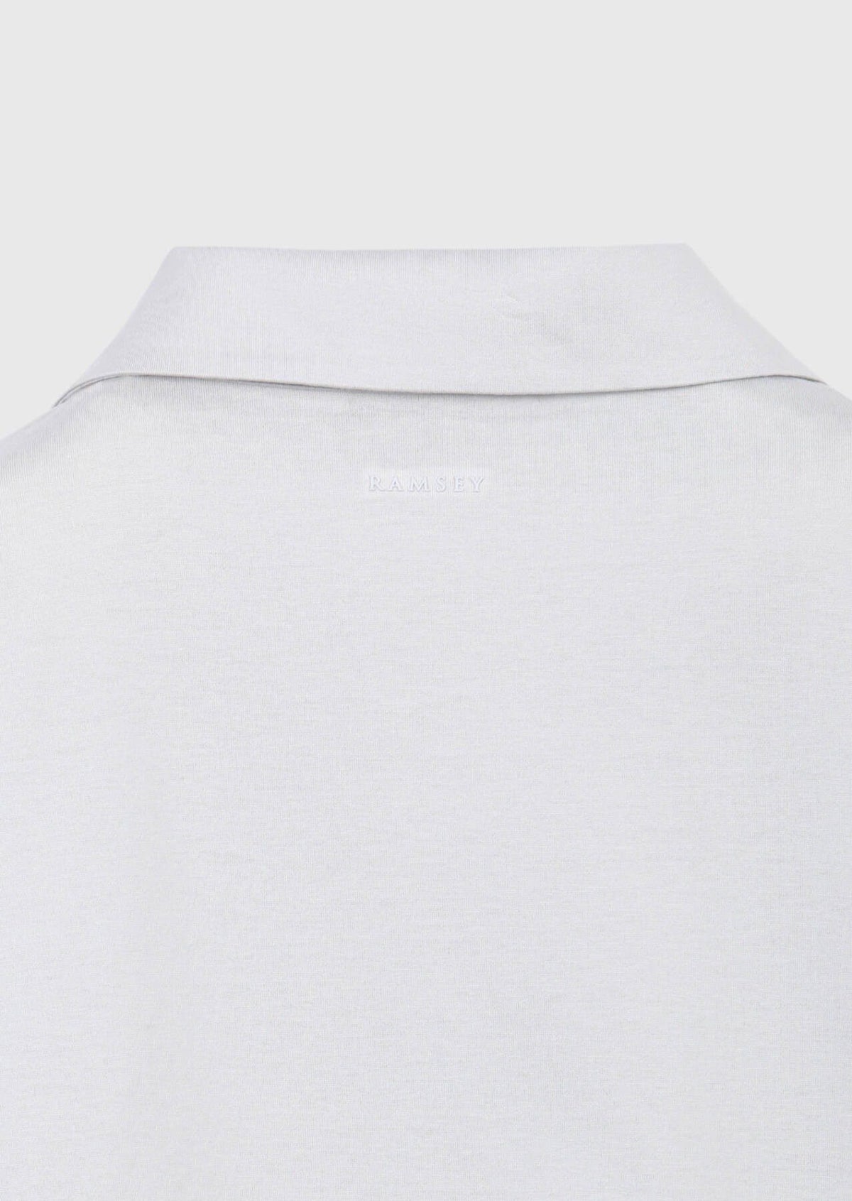 Hellgraues, einfarbiges Polo-Shirt aus 100 % Baumwolle