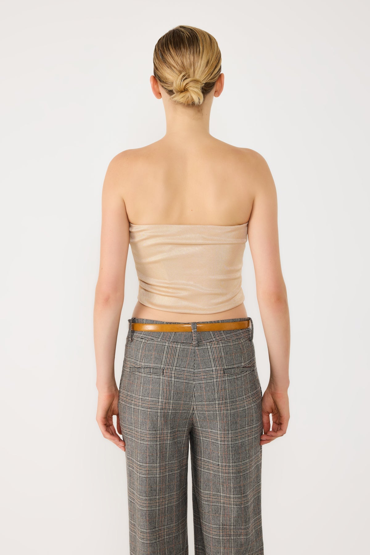 Trägerloses Crop-Top