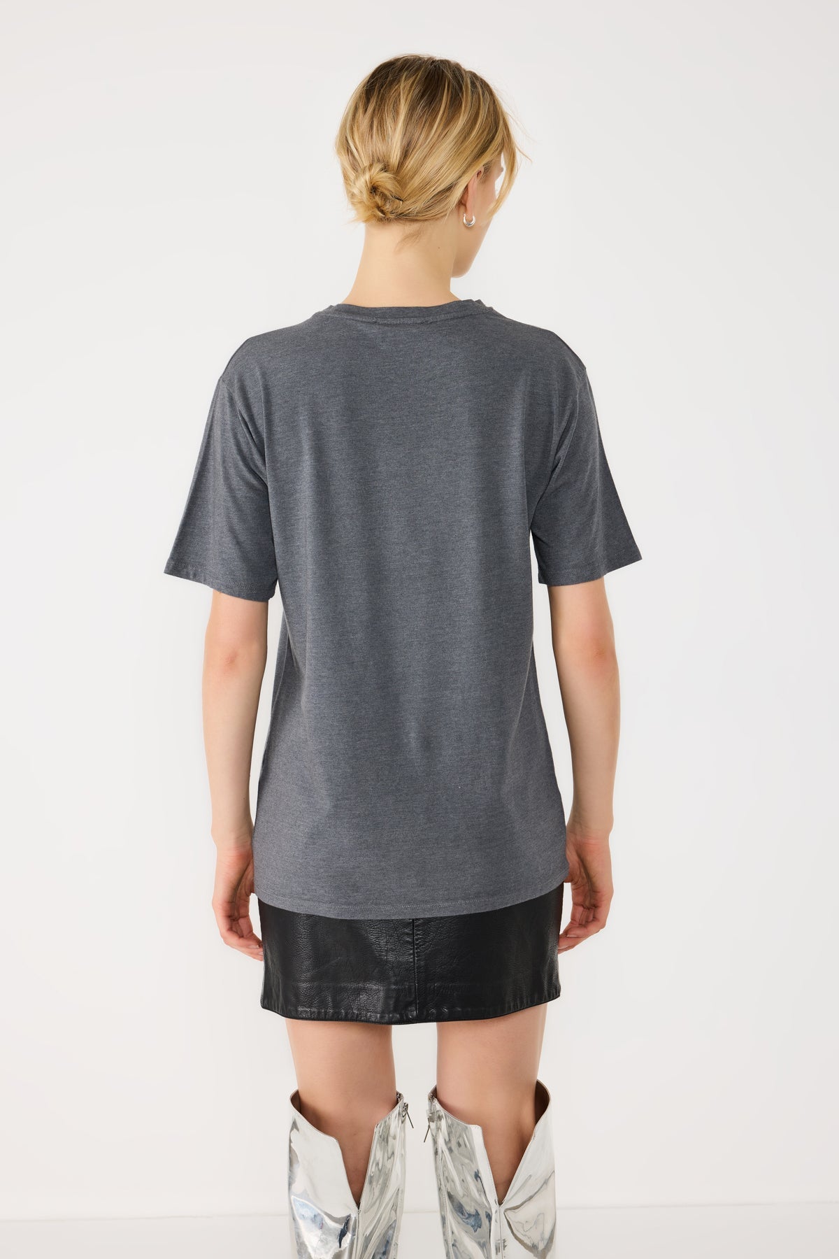 T-Shirt mit Rundhalsausschnitt und lockerer Passform