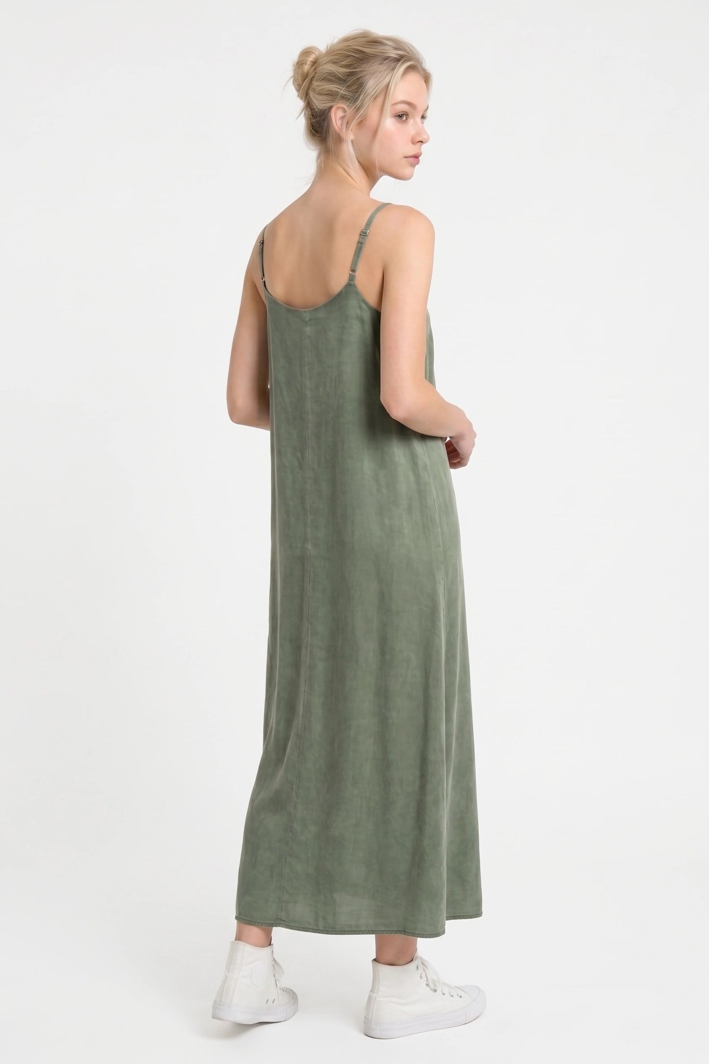 Verstellbares Midi-Kleid mit feinen Trägern