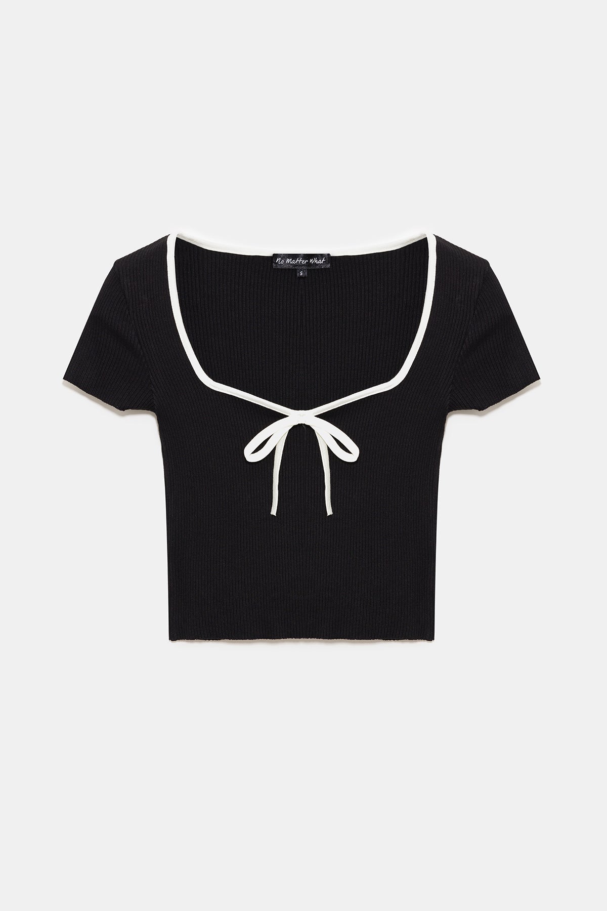 Kurzarm-T-Shirt mit Paspelierung