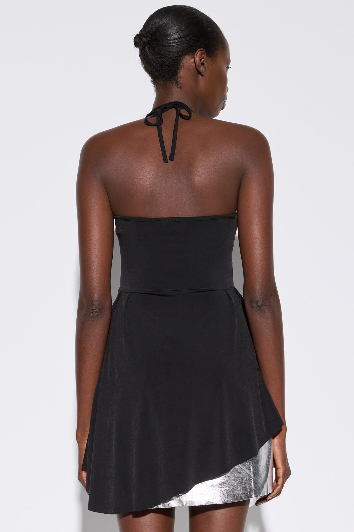 Bluse mit Halsbinde und Ringdetail