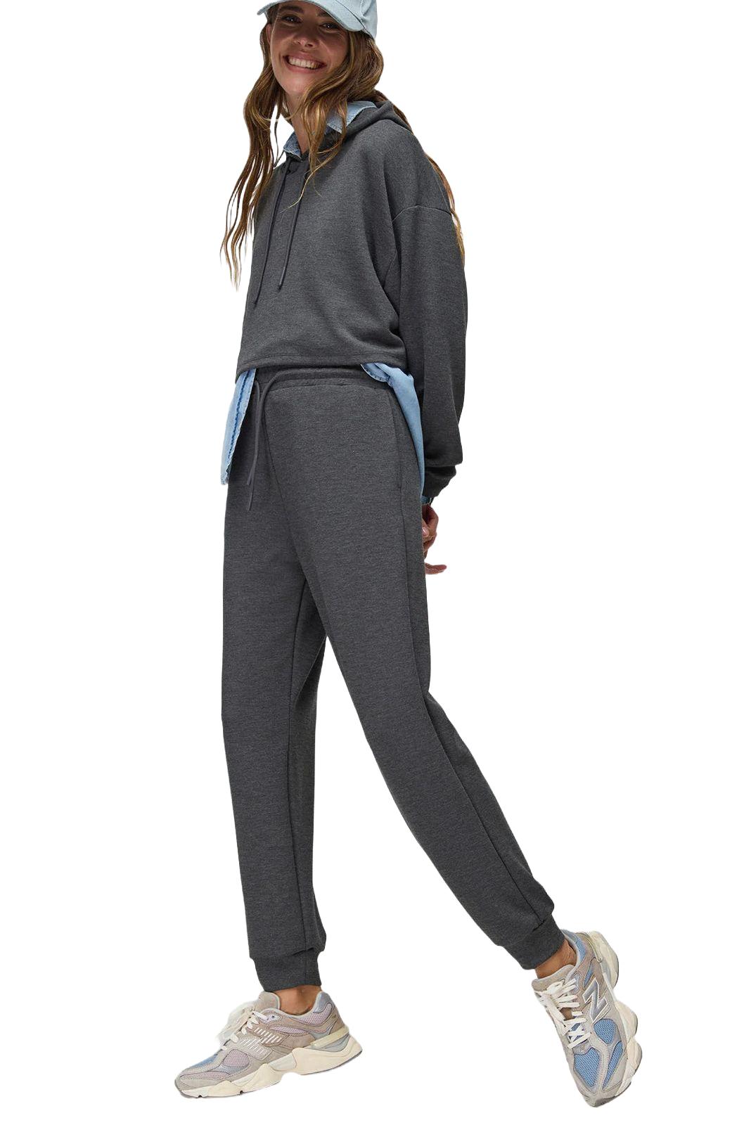 enge Jogginghose