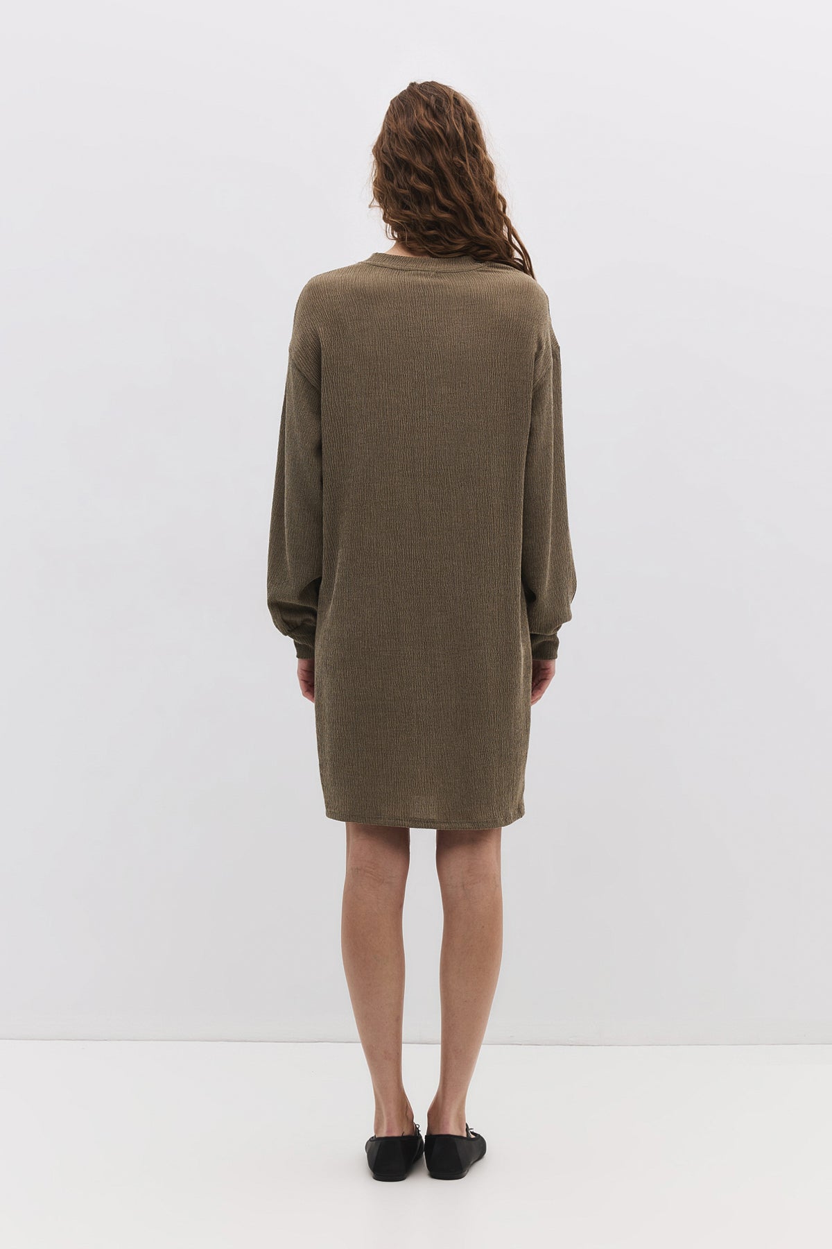 Kleid mit langen Ärmeln