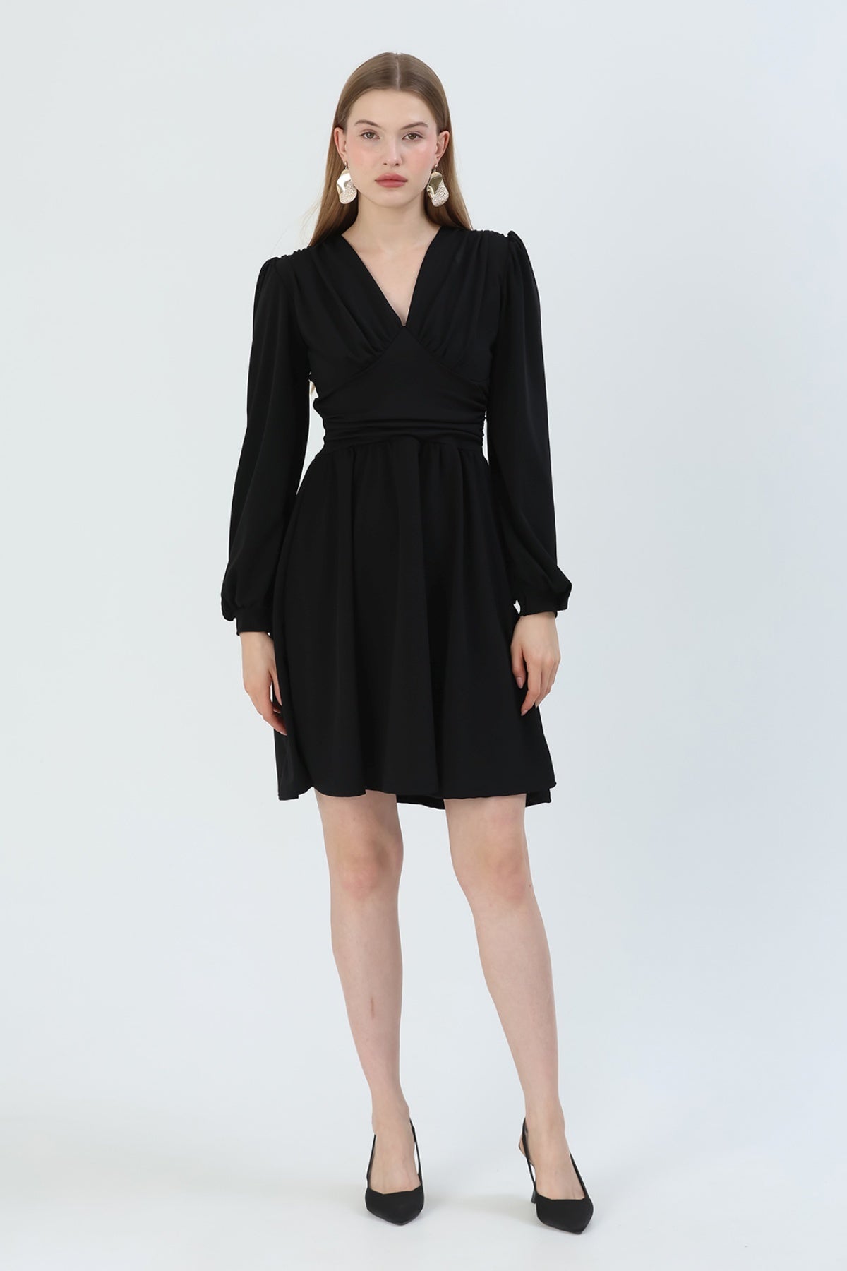 V-Ausschnitt, langärmeliges ausgestelltes Kleid