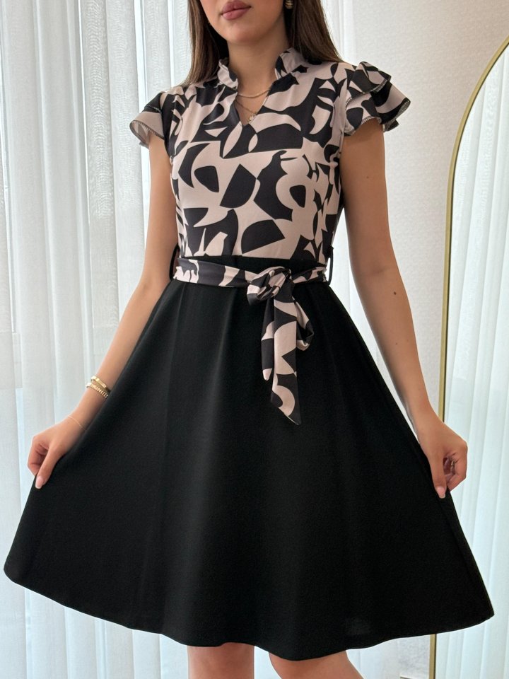 JANE'S Damen Kurzarm Rüschen Detail Mini Gürtel Flared Crepe Kleid
