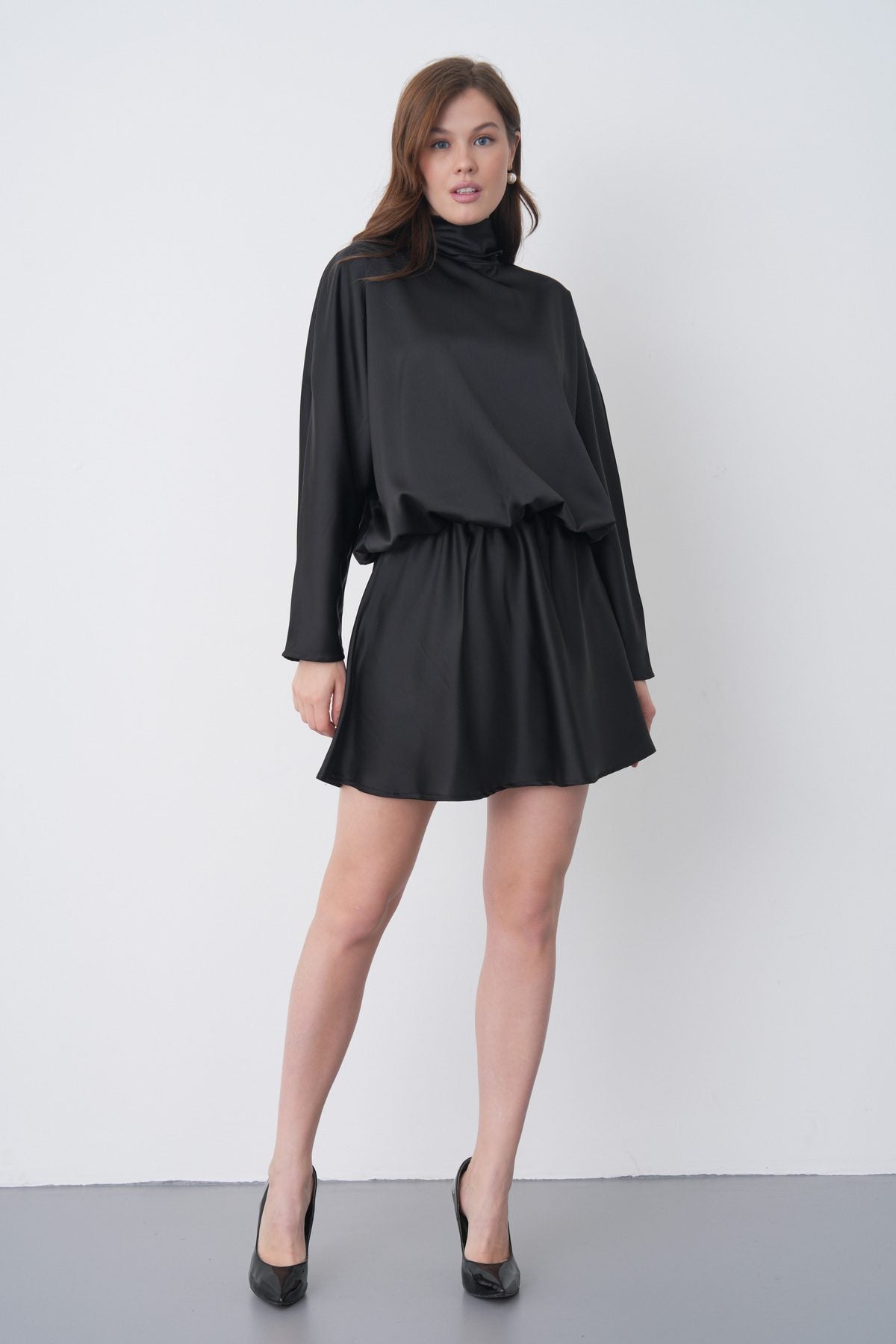 Damen Schwarzes Satin Kragen Mini Kleid