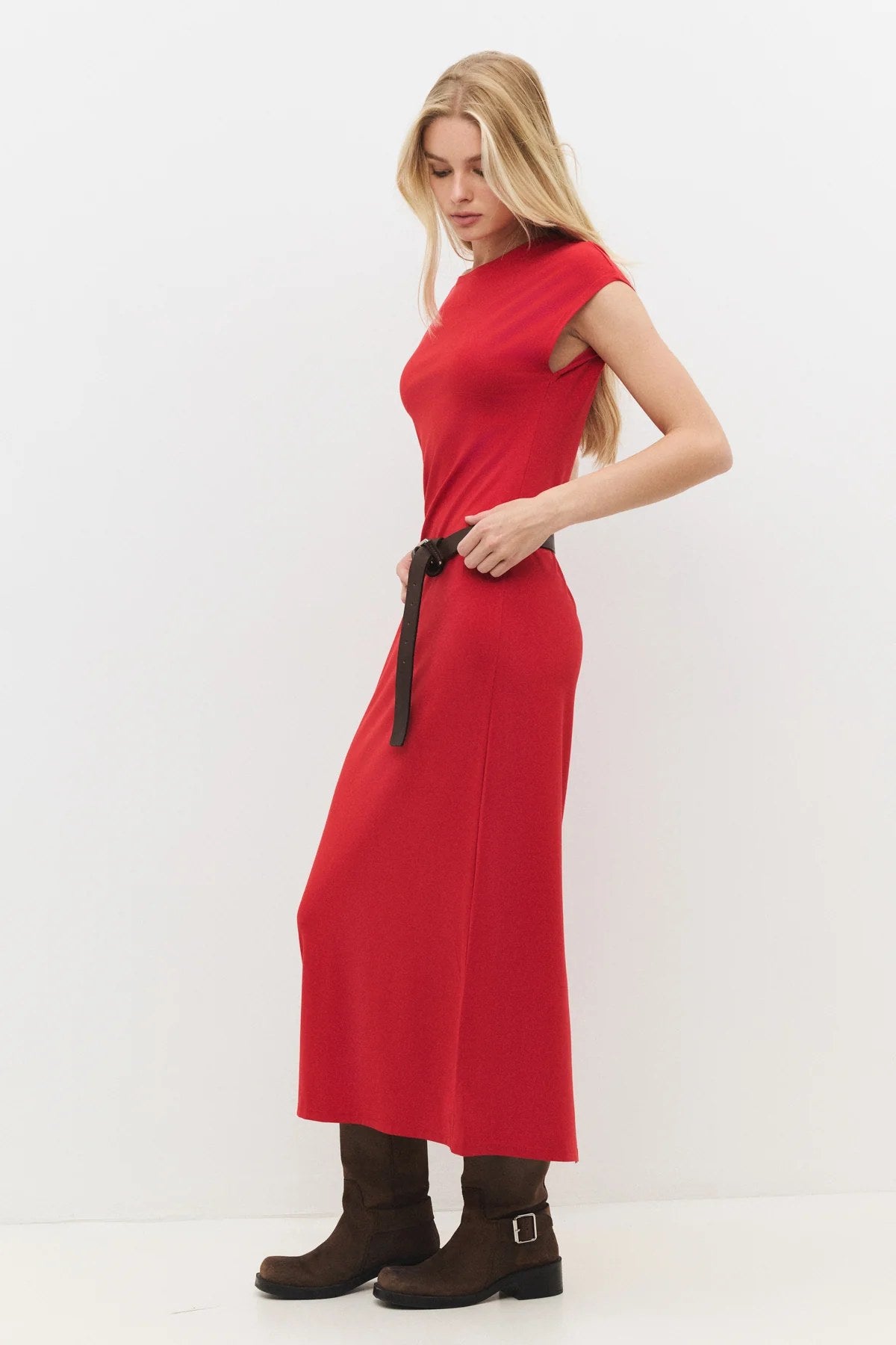 Ärmelloses langes Kleid