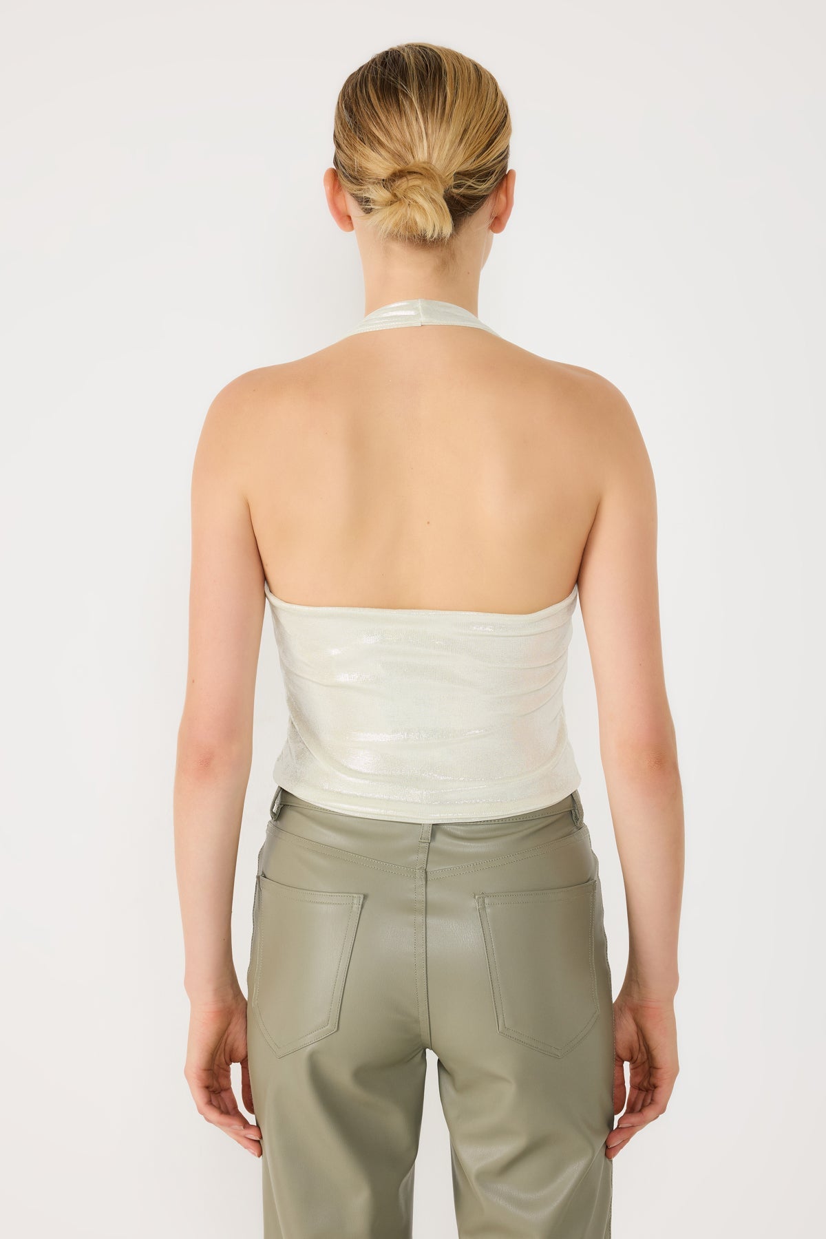 Neckholder-Crop-Bluse