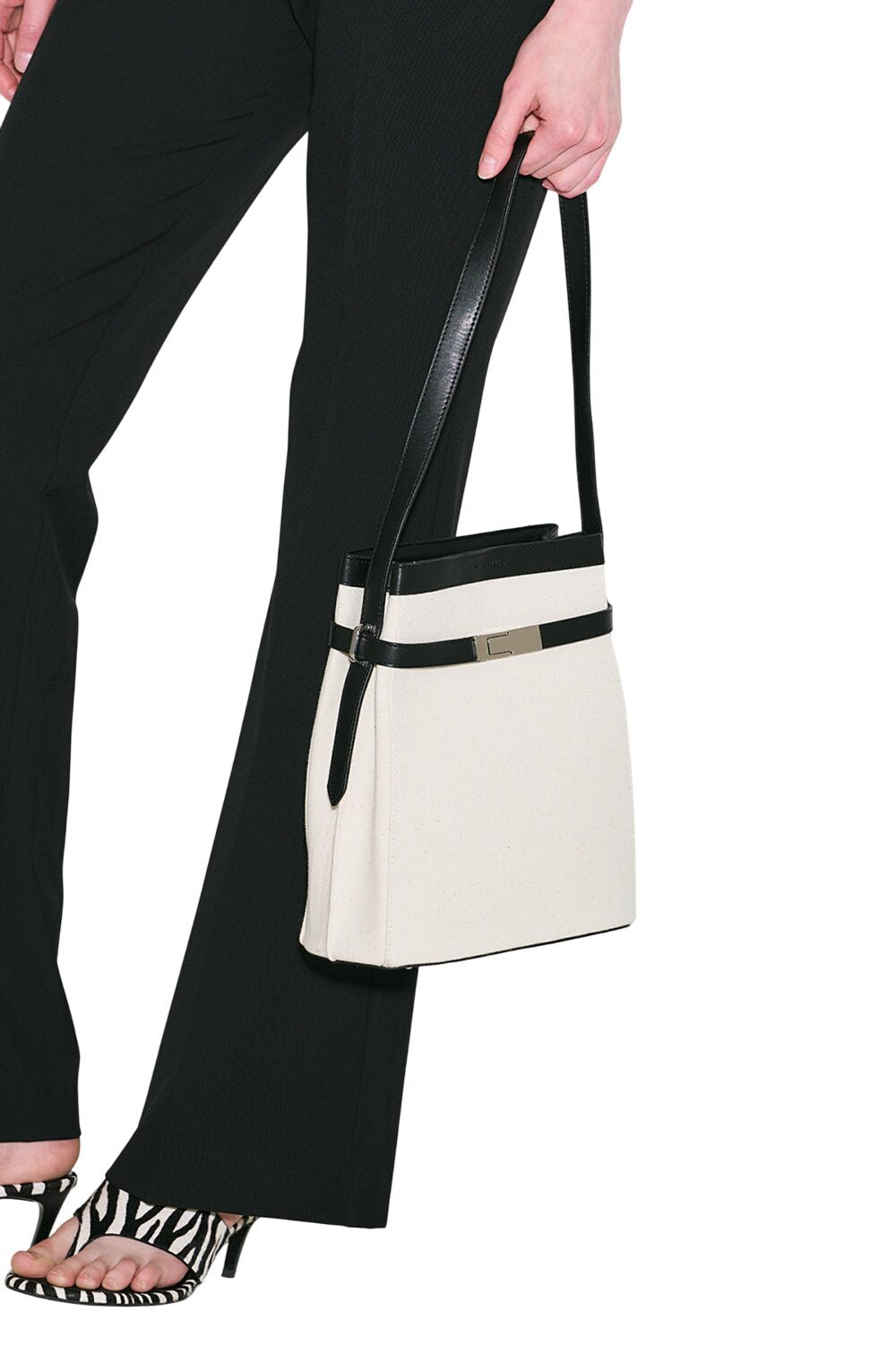 MILO Damen Schultertasche aus Canvas