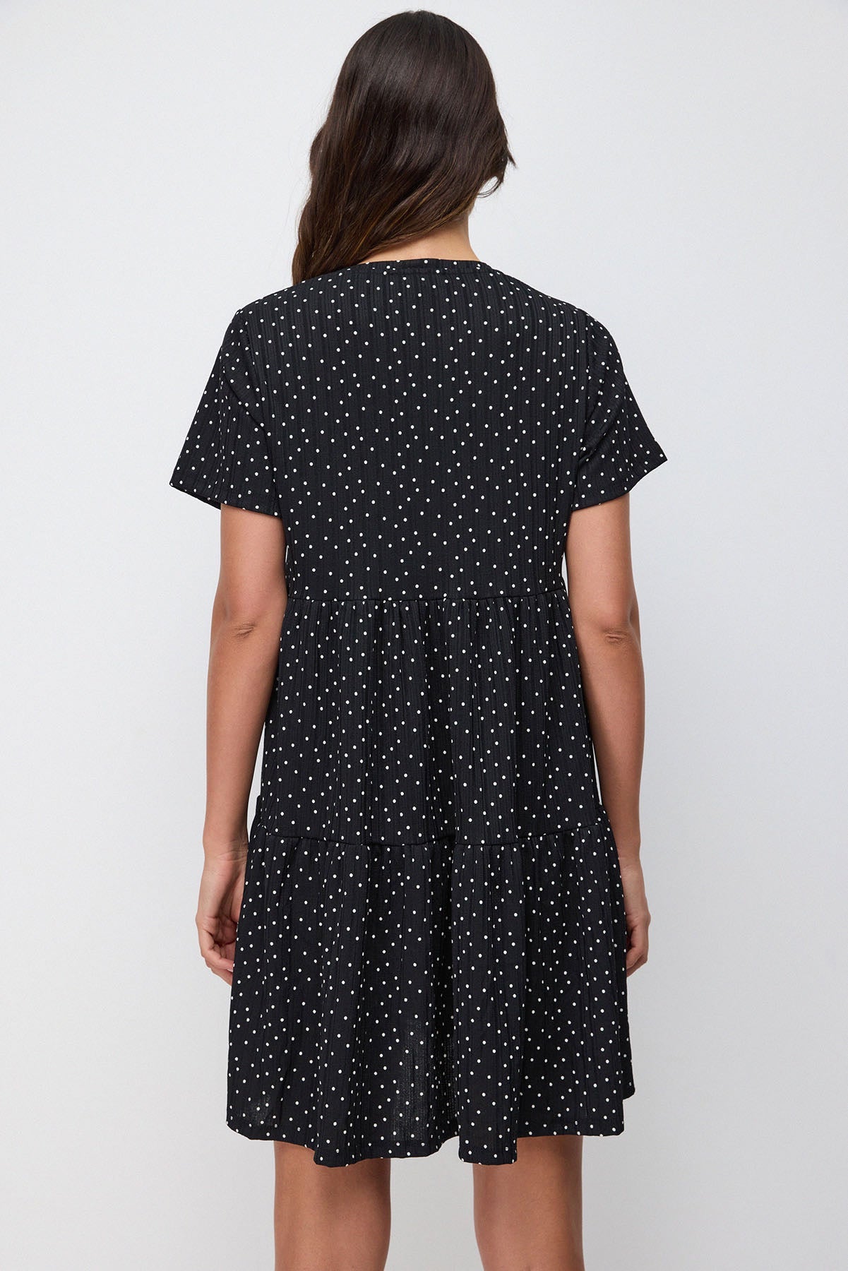 Ausgestelltes, kurzärmeliges Minikleid