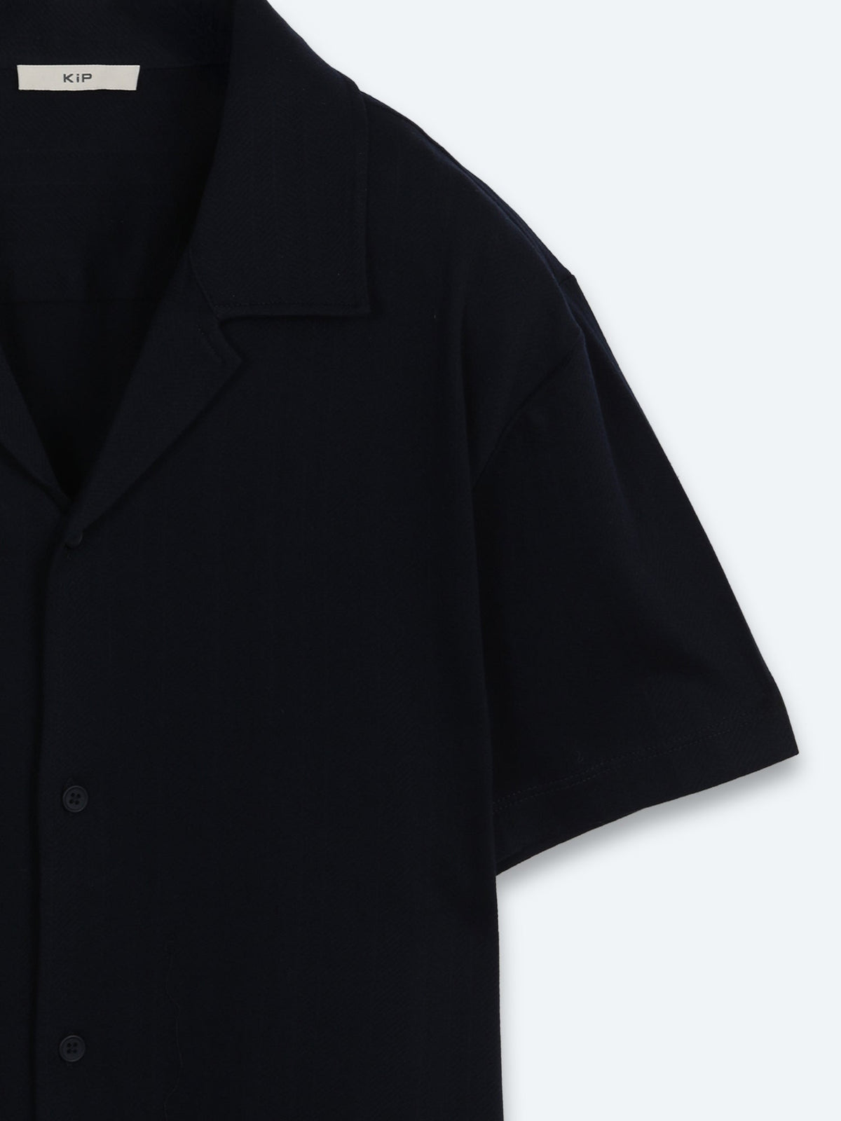 Marineblaue gestreifte Baumwollshirt