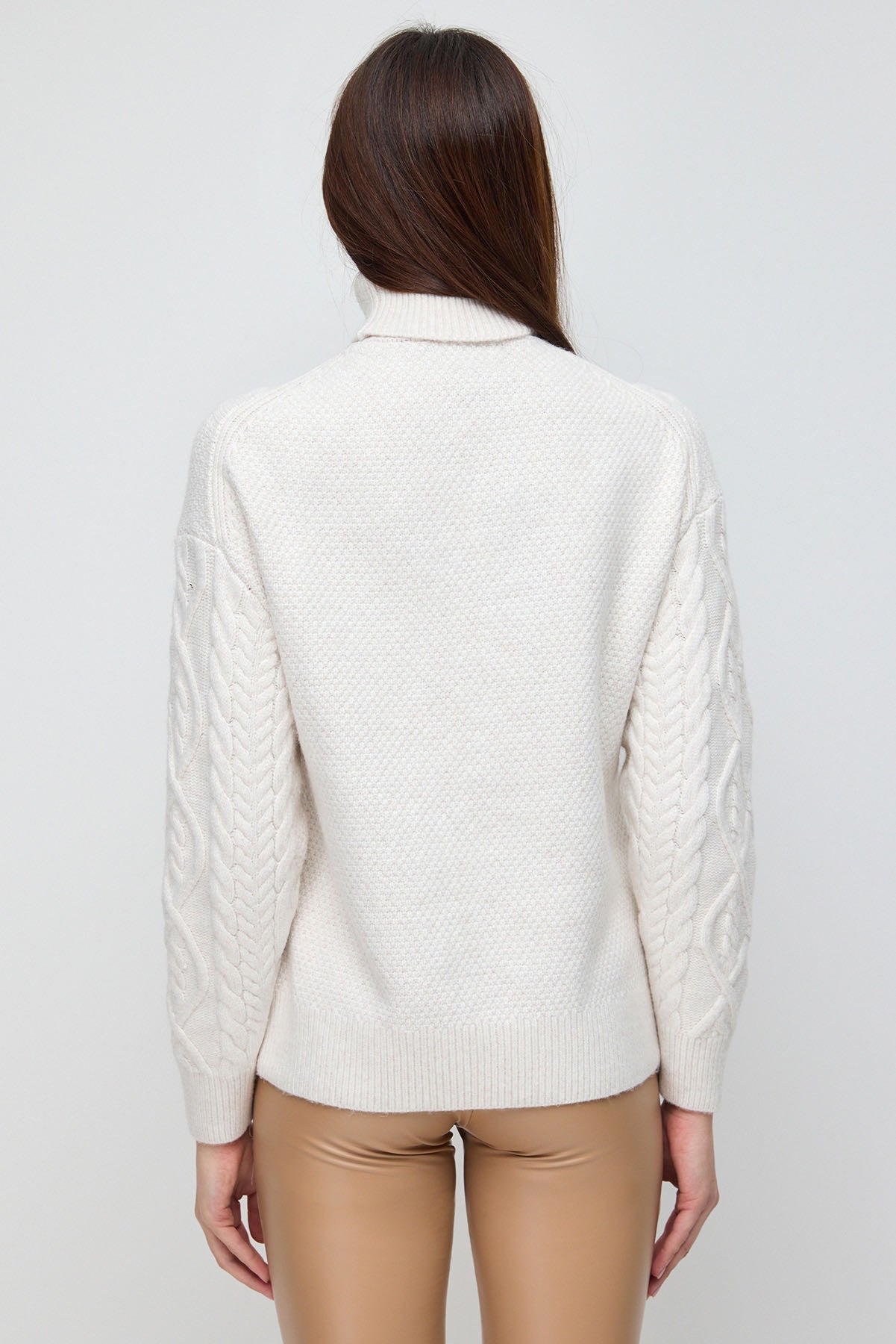 Geflochtener Rollkragenpullover