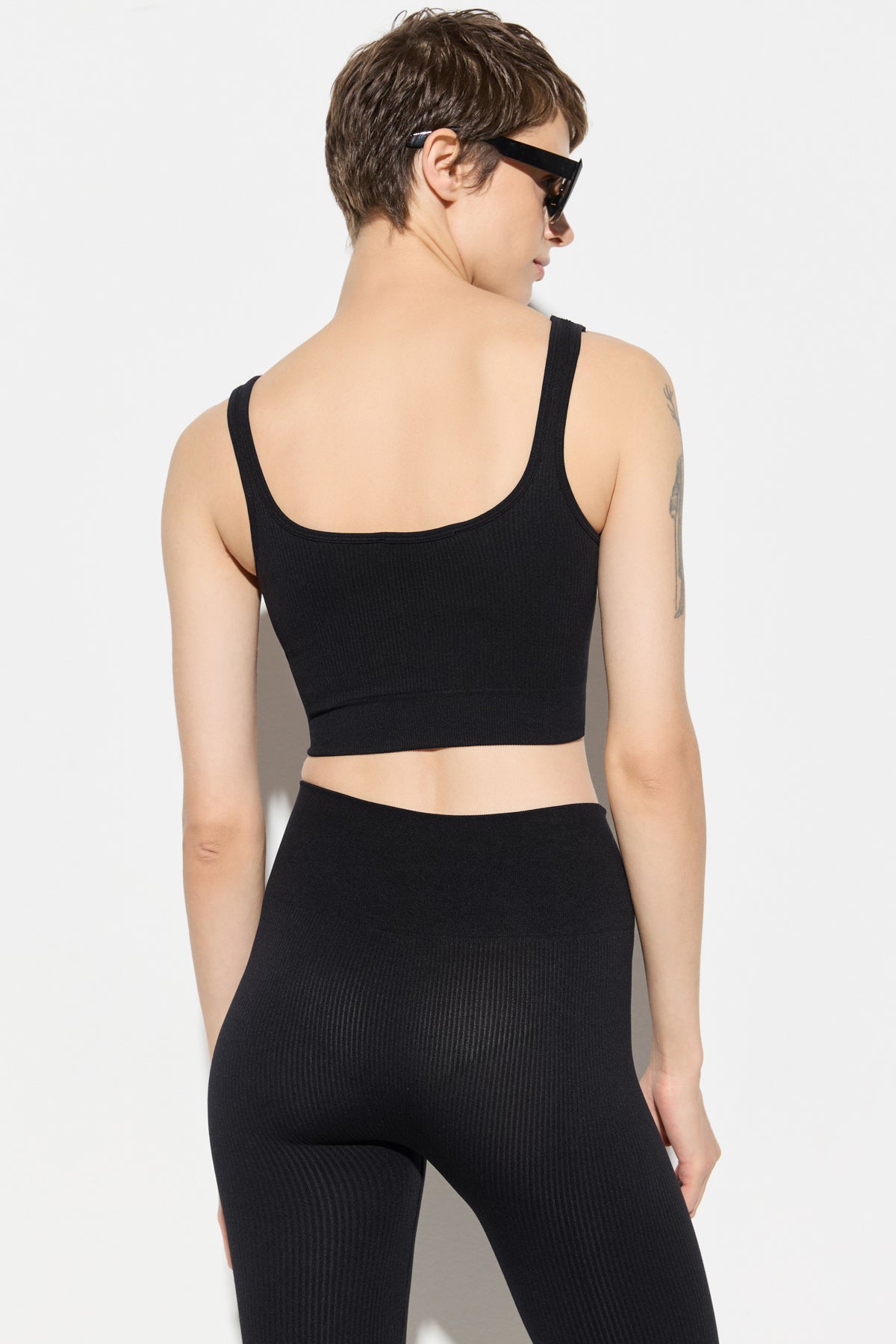 Gepolstertes Crop-Top mit dicken Trägern