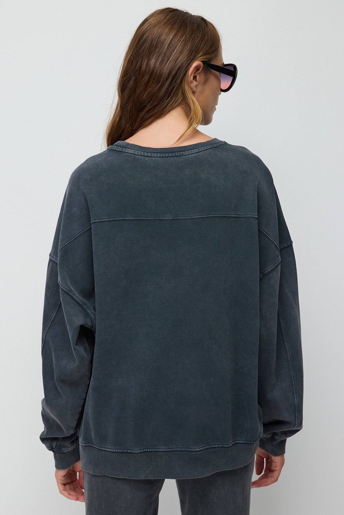 Oversize-Sweatshirt mit verwaschenem Effekt