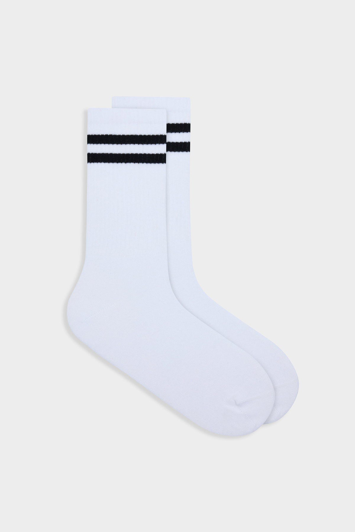 Schwarze gestreifte Baumwoll-Tennissocken