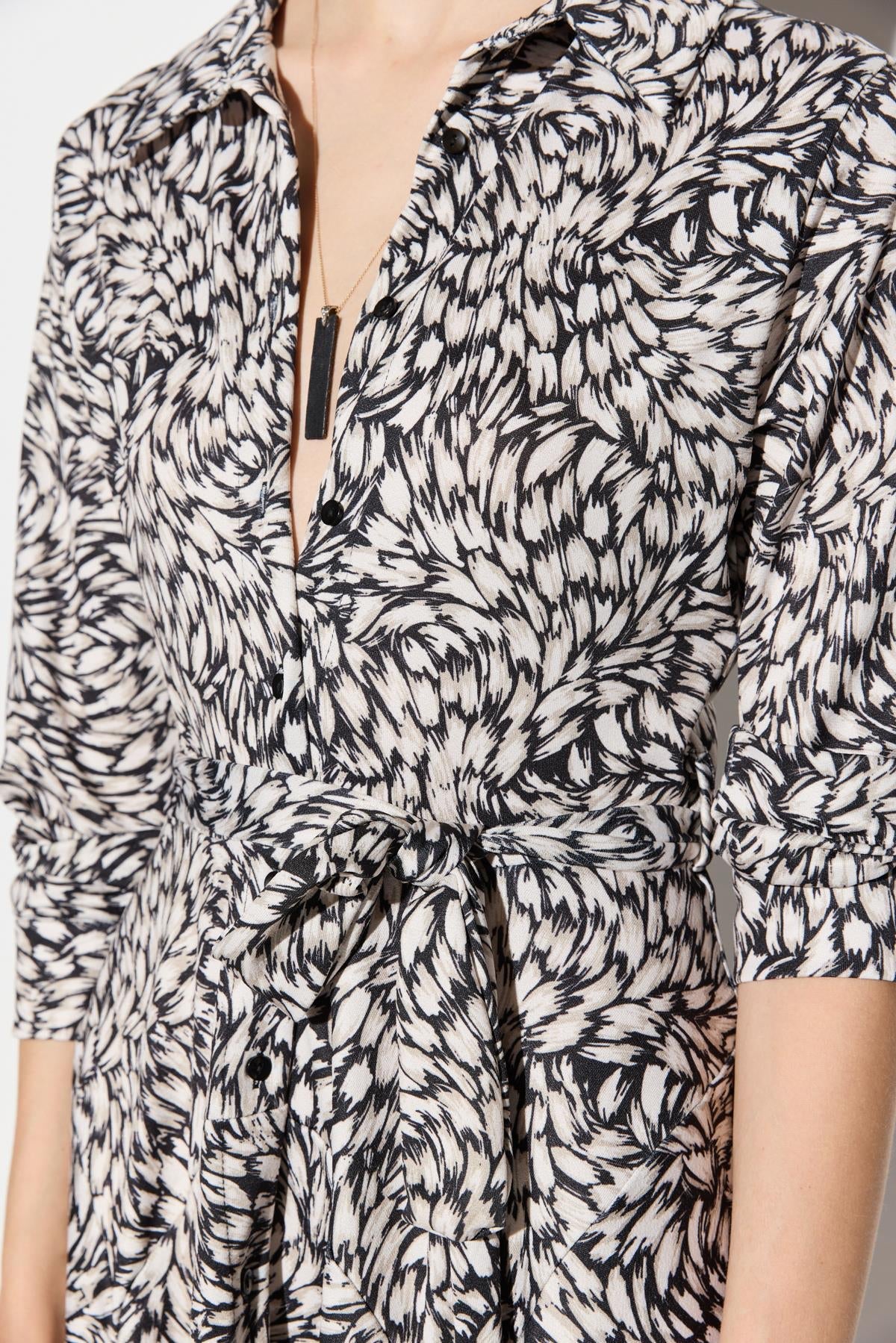 Langärmeliges Hemdkleid