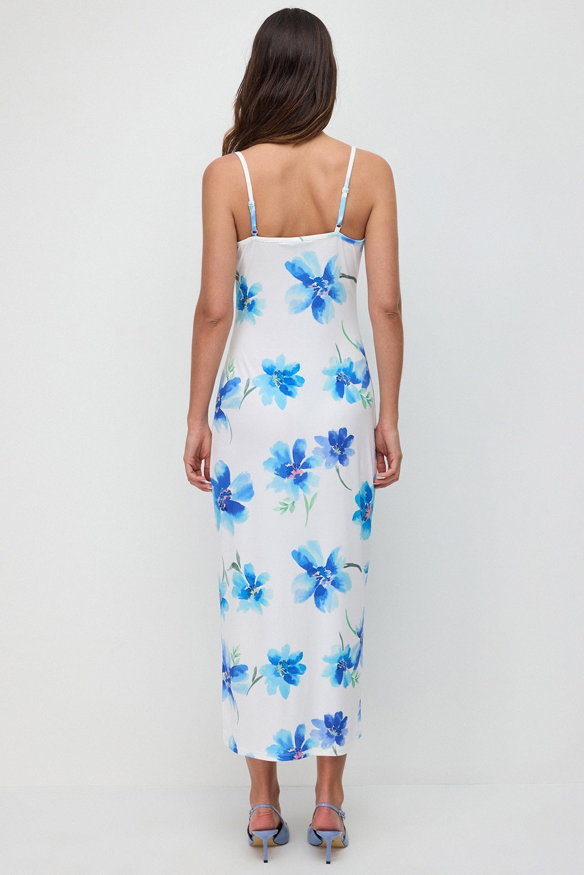 Trägerloses geblümtes Maxikleid