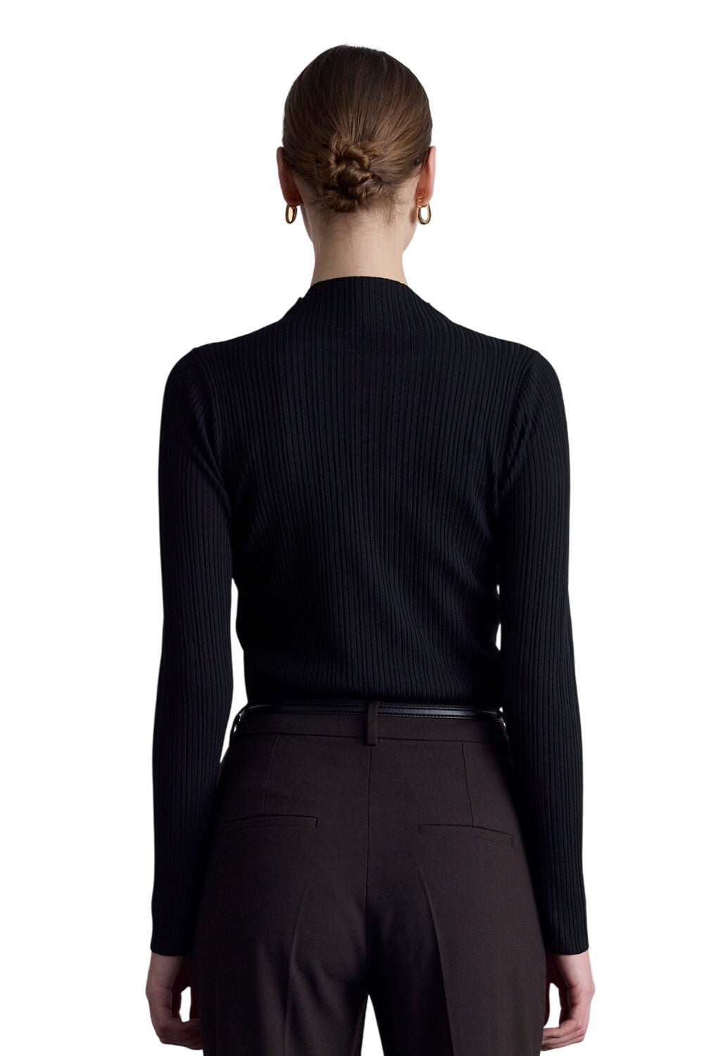 SCHWARZE STRICKBLUSE MIT HOCHAUSSCHNITT