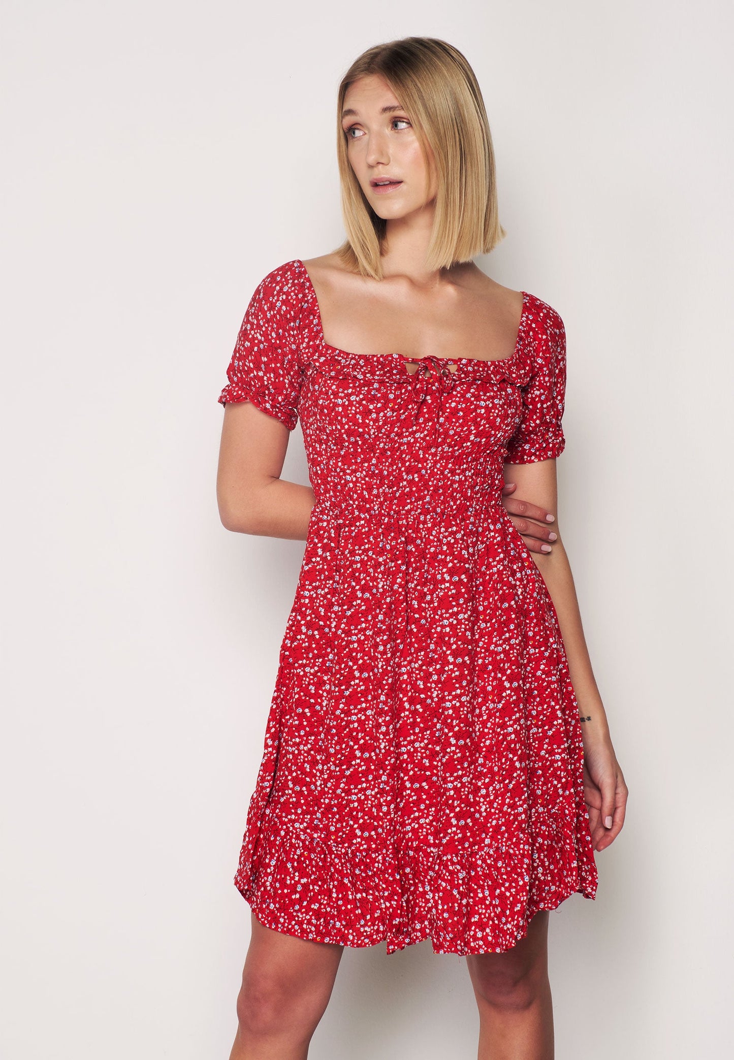 Herita Small Floral Patterned Dress with Guipeli String Ties