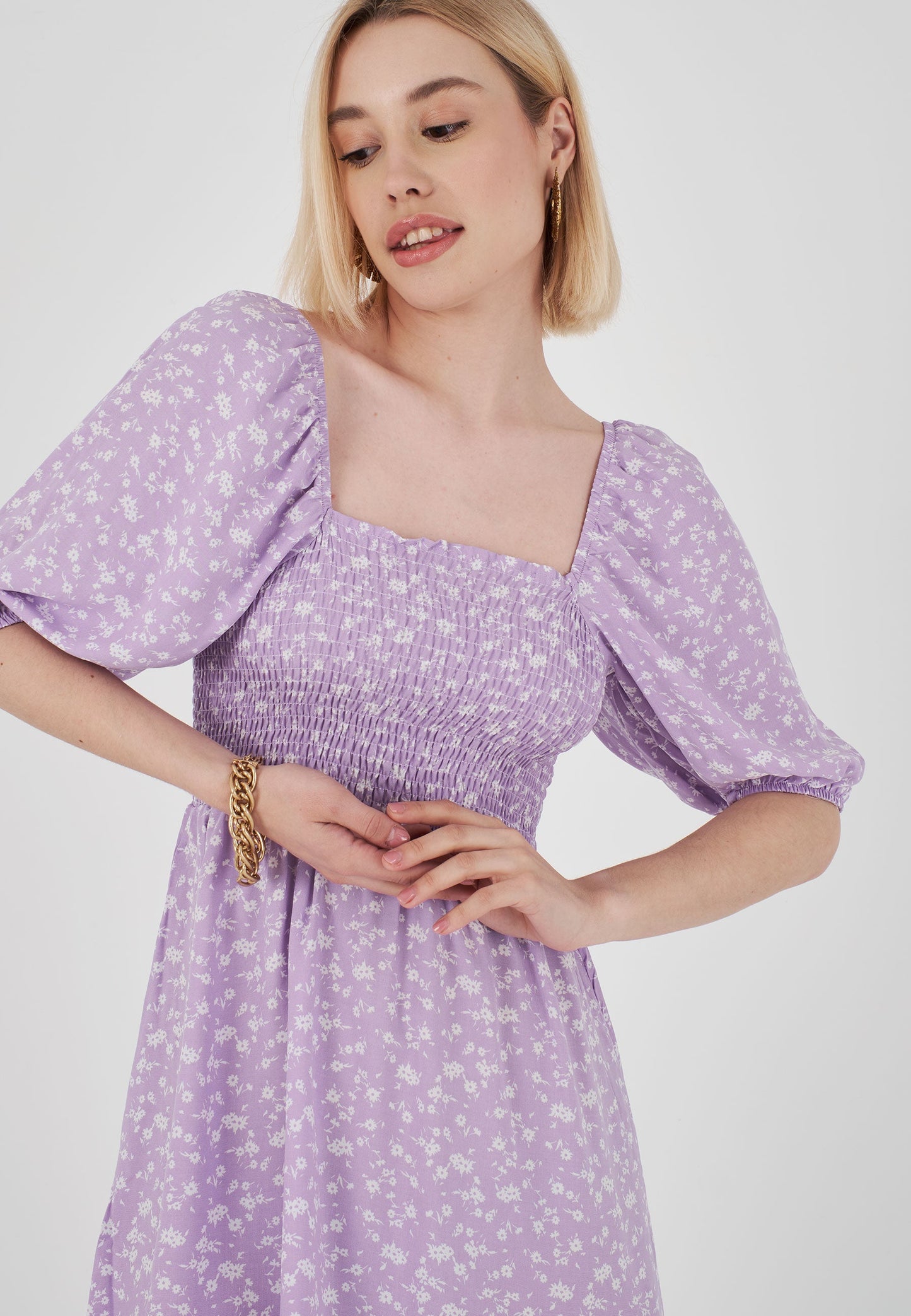 Small Floral Patterned Dress with Guipeli String Ties