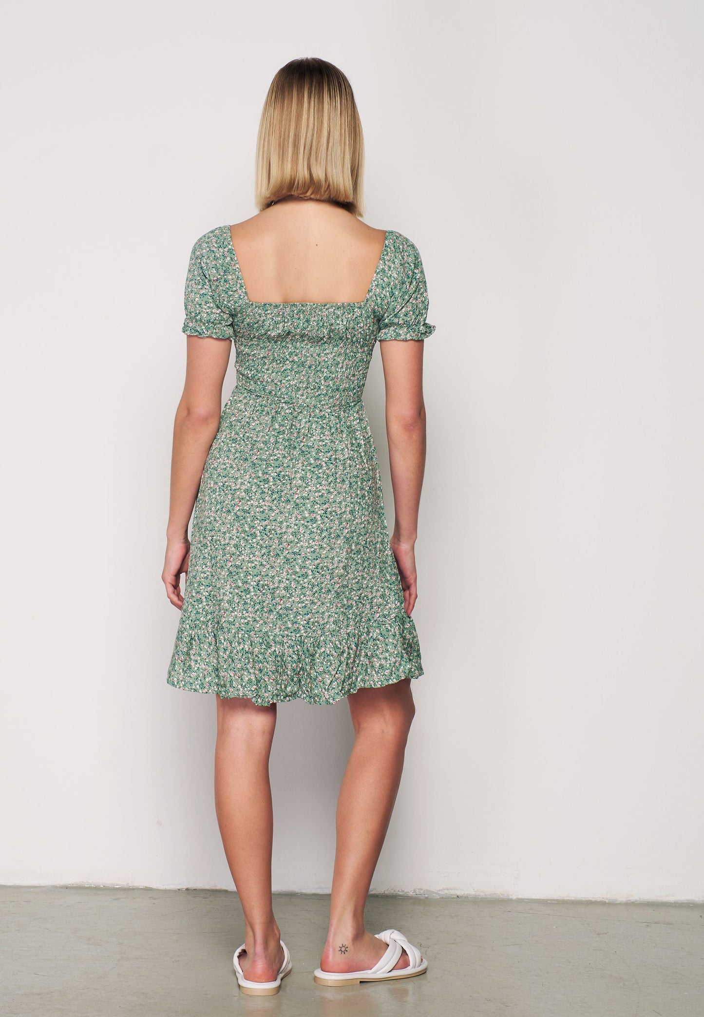 Small Floral Patterned Dress with Guipeli String Ties