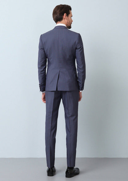 Blaues gemustertes Tuxedo mit Revers