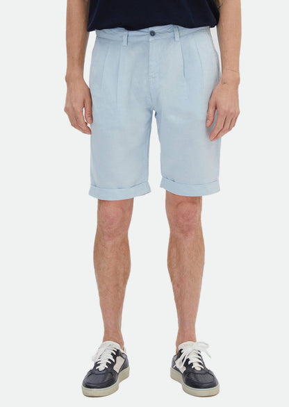 Gewebte Bermudahose in Karottenform aus 100 % Baumwolle