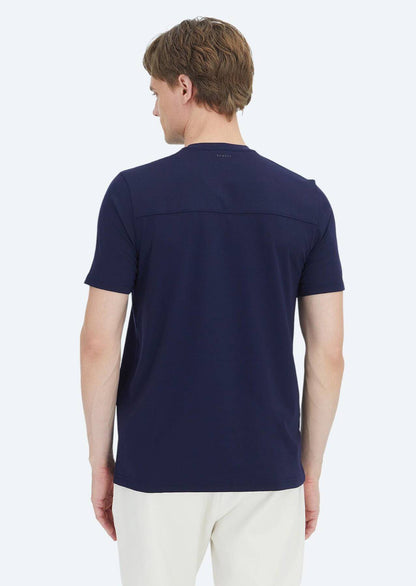 Einfaches T-Shirt mit Rundhalsausschnitt
