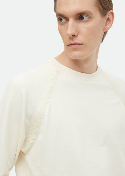 Einfarbiger Pullover mit Rundhalsausschnitt