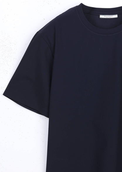Einfaches T-Shirt mit Rundhalsausschnitt