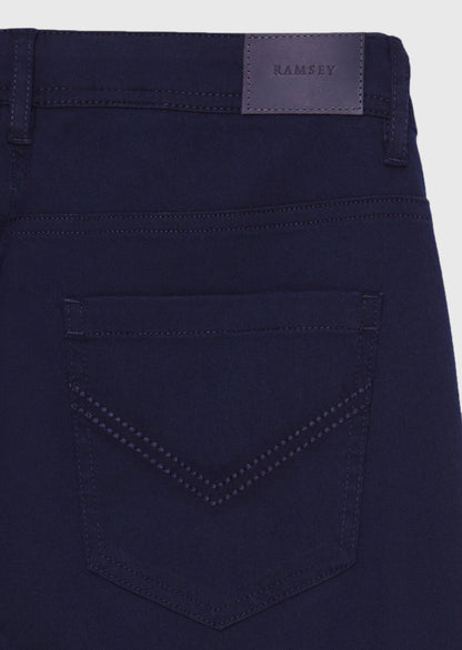 Marineblaue, schmal geschnittene Freizeithose aus Baumwollmischgewebe