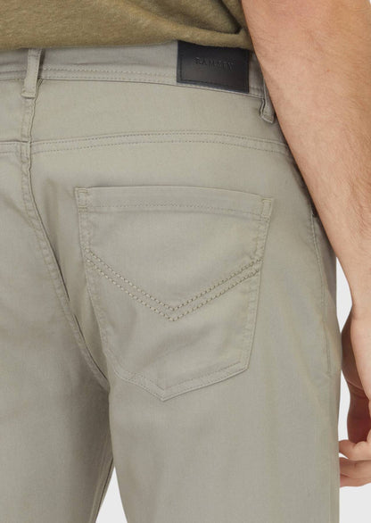 Tägliche Slim-Fit-Hose aus Baumwollmischgewebe