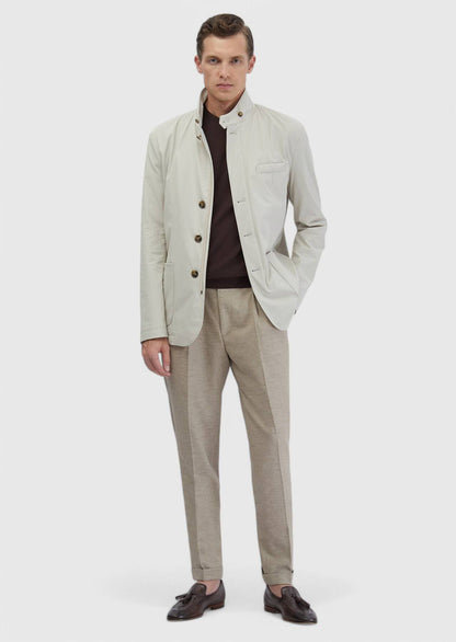 Blazer mit sandfarbenem Besatz
