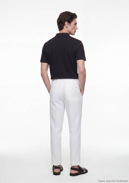 Schwarzes, schlichtes Polo-Shirt