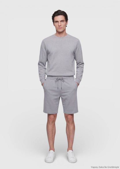 Hellgraues, schlichtes Sweatshirt mit Rundhalsausschnitt
