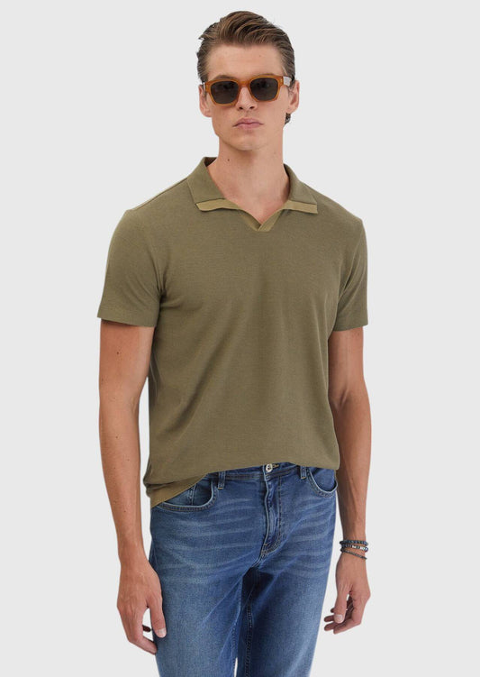 Olivgrünes Jacquard-Poloshirt aus 100 % Baumwolle