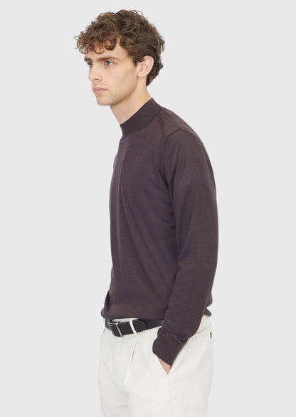 Strickpullover in Pflaumenfarben