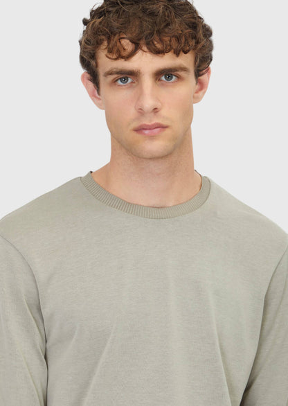 Sandfarbenes, schlichtes Sweatshirt mit Rundhalsausschnitt