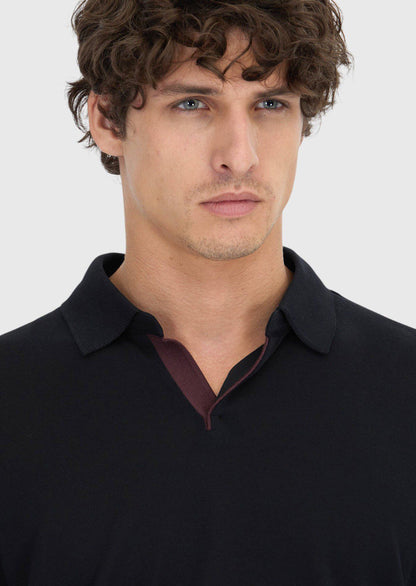 Schwarzes Polo-Neck-Sweatshirt