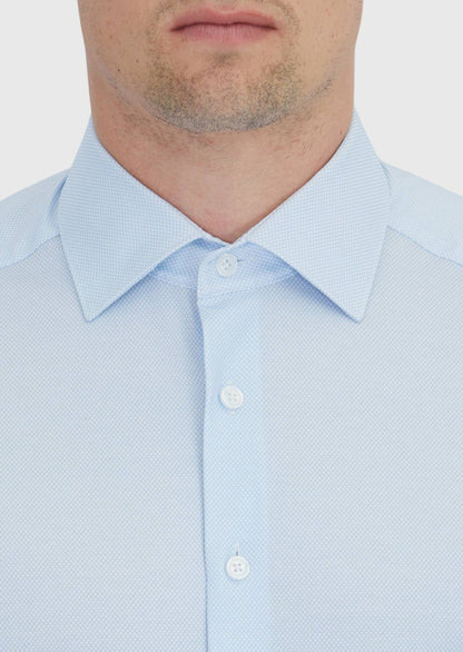 Hellblaues, bedrucktes Strickhemd in regulärer Passform aus klassischem Baumwollmischgewebe