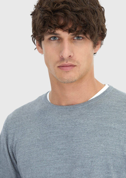 Graues Strick-Sweatshirt
