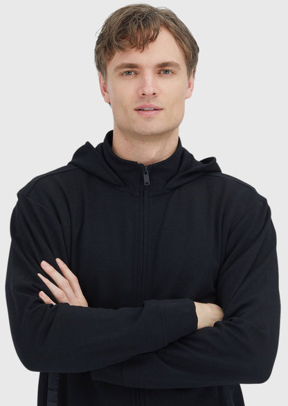 Schwarzer Kapuzenpullover, schlicht