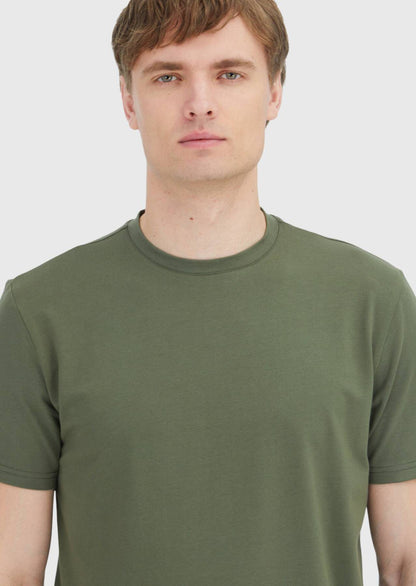 Khakifarbenes, schlichtes T-Shirt mit Rundhalsausschnitt aus Baumwollmischgewebe