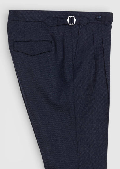 Marineblaue Karottenhose aus Wollmix