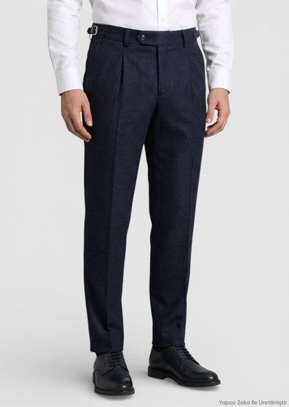 Marineblaue Karottenhose aus Wollmix