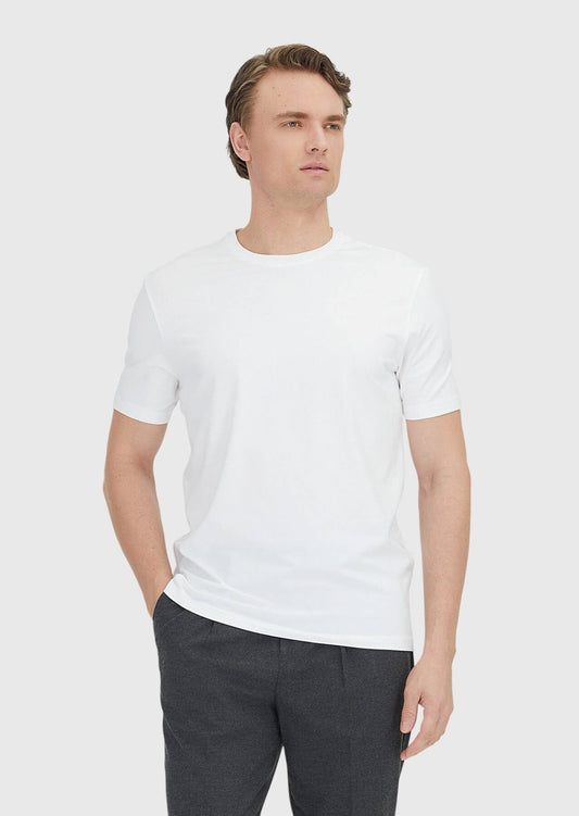 Weißes, schlichtes T-Shirt mit Rundhalsausschnitt aus Baumwollmischgewebe
