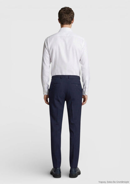 Marineblaue moderne Wollhose, klassisch