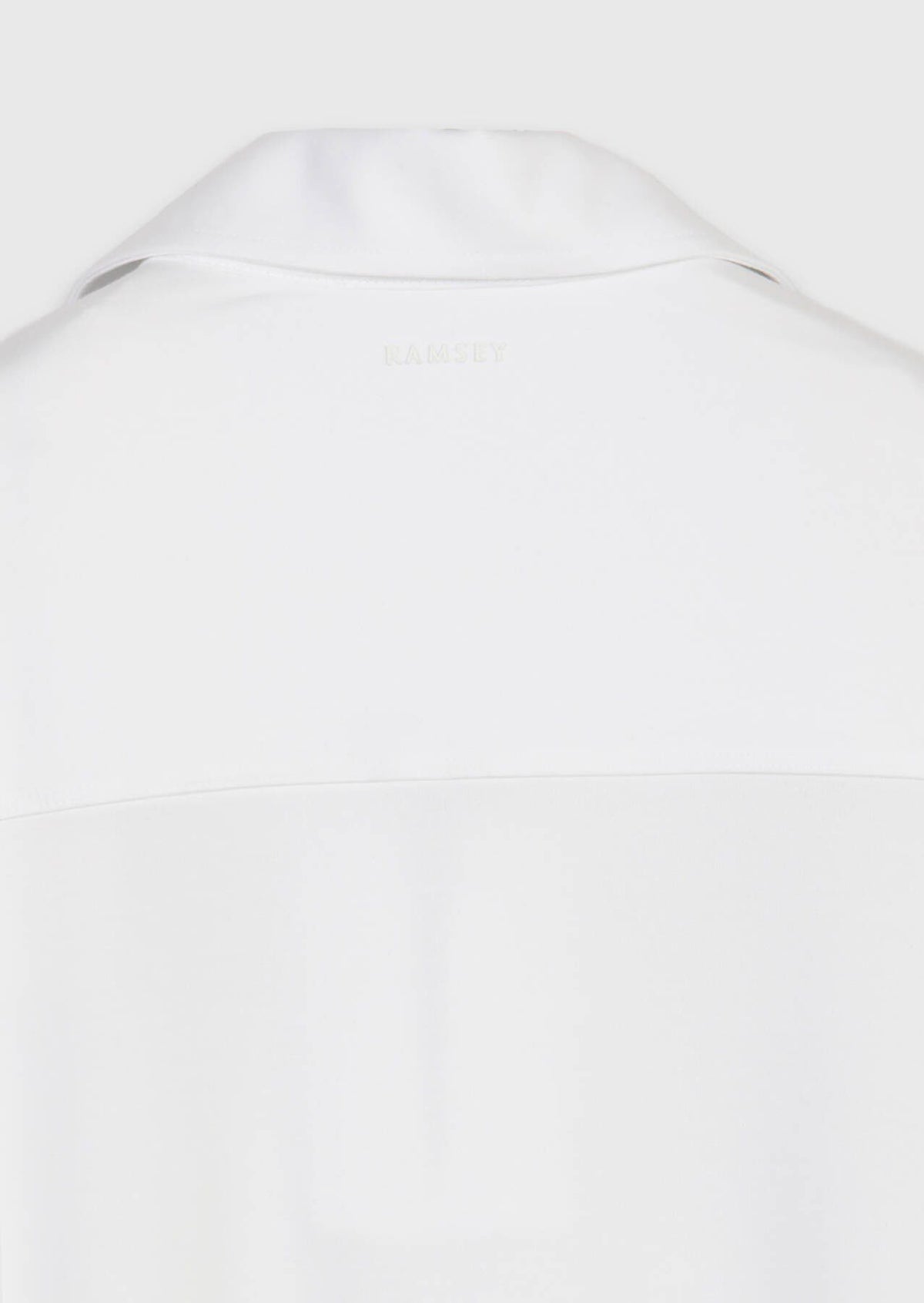 Weißes schlichtes T-Shirt
