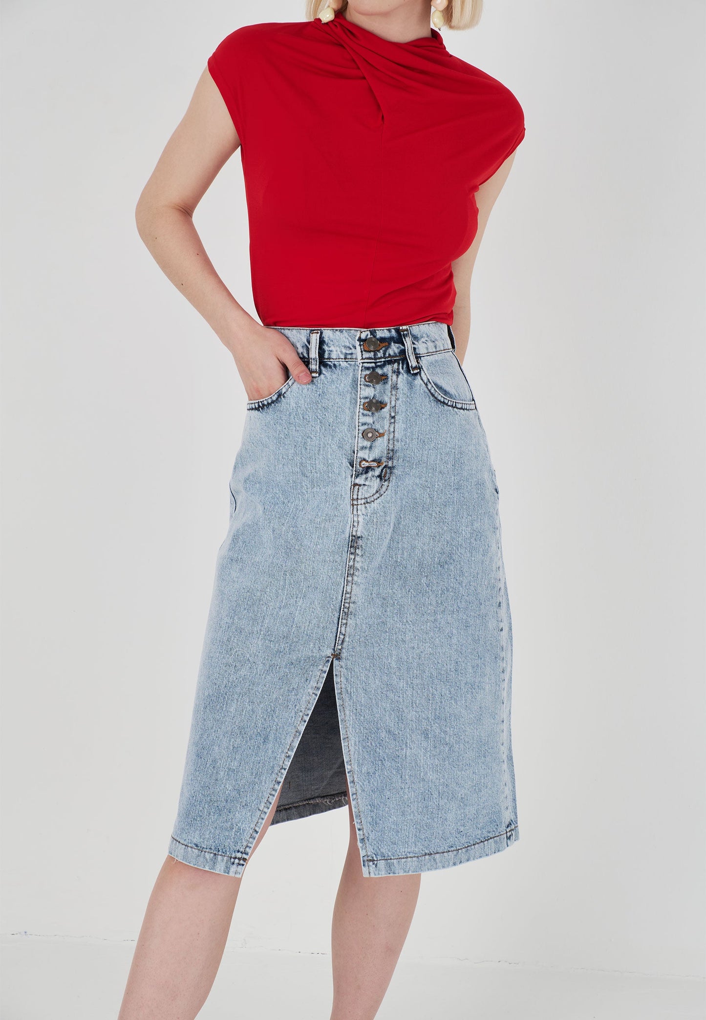 Women's Buttoned Straight Slit Denim Skirt